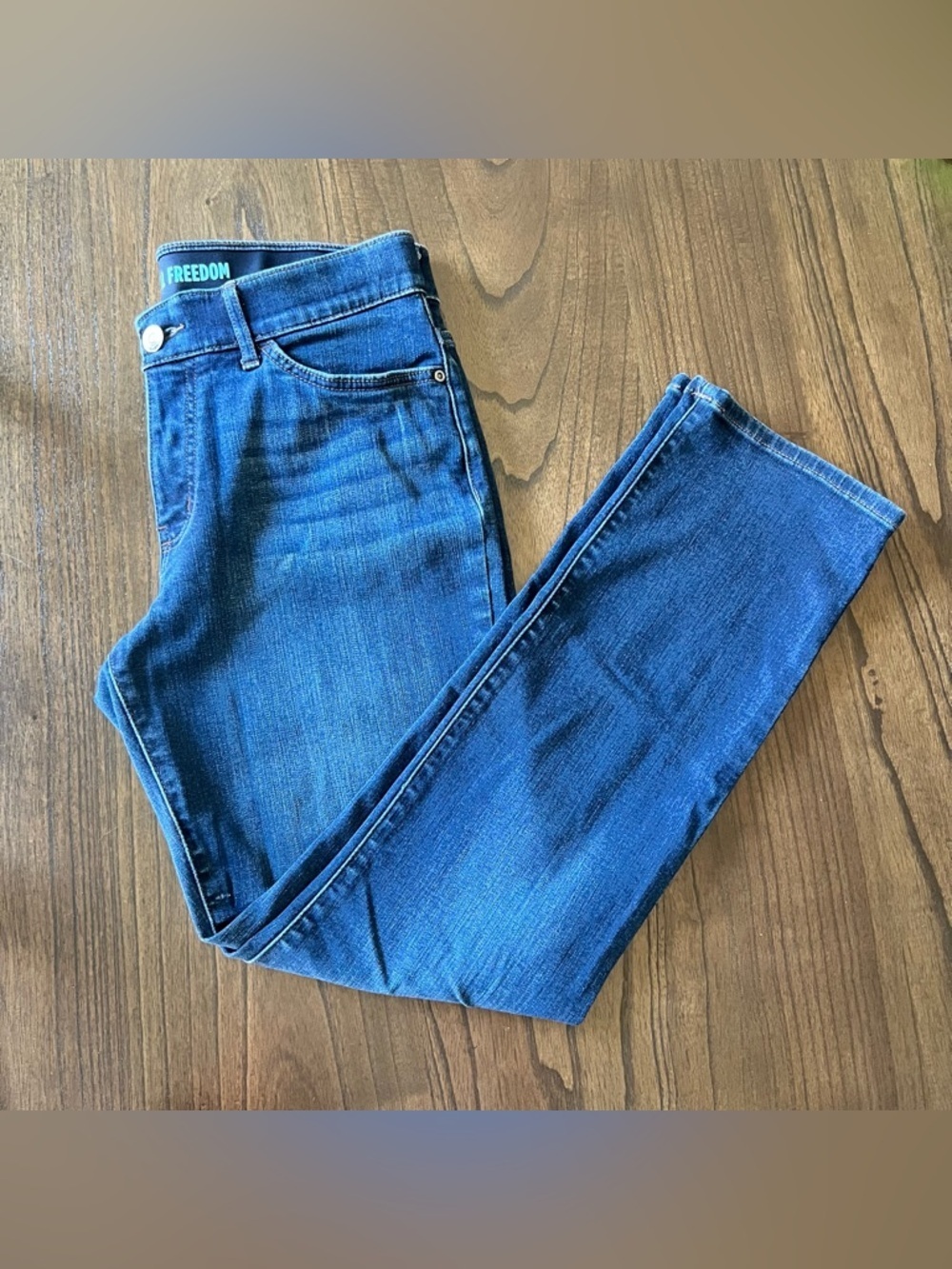 Lee Modern Series Total Freedom Straight Leg Jeans - 10 Medium